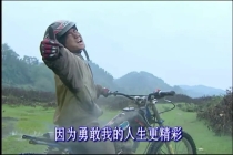 人民日报评昔日湖南机车少年张雪 创造WSBK历史突破