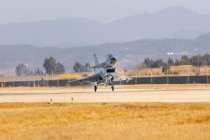 直击中国空军跨昼夜实战化训练 锤炼作战能力