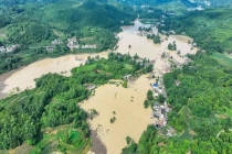 贵州多地特大暴雨已紧急转移上万人 昼夜奋战抢险救灾