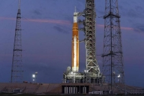 宇航员在太空如何如厕 深空任务中的小巧紧凑设计