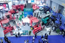 智赋中原 增产“有方”| 潍柴雷沃智慧农业亮相全国农机春季展