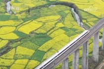 今天买清明假期第一天火车票 铁路部门增开列车满足需求