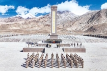 今日清明缅怀先烈致敬英雄 弘扬英雄精神