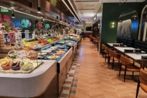 一年关店15000家！从稳赚不赔到越开越亏，商场餐饮大撤退 B1层逆袭成顶流