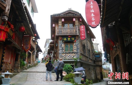 
                    福建福鼎：老街新韵引客来
               