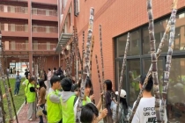 广州南沙向高校学子免费送果蔗 甜蜜厚礼引羡慕