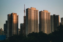 房贷连续10个月没有降了！商贷利率信号意义更强