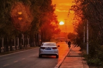 2026年你还会买燃油车吗 保值率跌生态缩