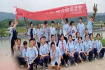 曾感动全网的“板凳男孩”完成高考 励志故事再续新篇章