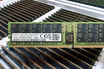 调查！存储价格“急涨急跌”背后：国内现货一周跌去25％，海外合约价为何暴涨70％