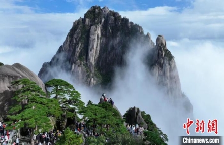 中国黄山西海大峡谷、天都峰进入冬季封闭维护期
中国黄山西海大峡谷、天都峰进入冬季封闭维护期