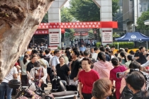 高考数学结束 不同考生体验各异 难易感受不一