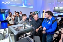 原子重塑硅谷发布全球首款12喷嘴3D打印机，重构桌面级制造生态