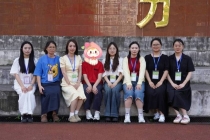 7人陪考团守护脑瘫女孩逐梦 爱心助力圆梦高考