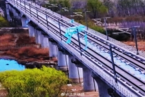 京广高铁部分列车晚点 官方通报 接触网挂异物导致