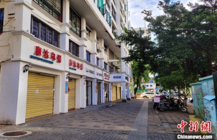 三亚加强社区管控:中低风险区按高风险区管理
三亚加强社区管控:中低风险区按高风险区管理