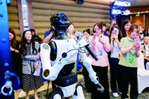 人形机器人加速“进阶” 博鳌论坛畅论“人机共处”未来