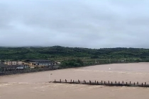 福建暴雨云水谣情人桥被淹？景区回应 洪水致桥体半淹