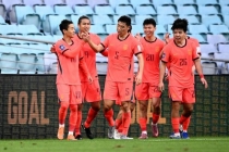 邵佳一国足首秀赢球 新国足展现积极变化