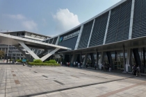 全球首创！万德昌PCR智能代步机器人入驻港大深圳医院，以尖端科技重塑高端医疗服务新范式