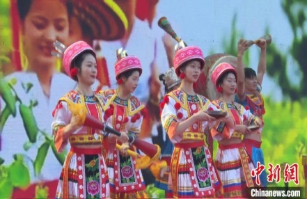 湘南三市湖南祁阳共庆瑶族盘王节
湘南三市湖南祁阳共庆瑶族盘王节