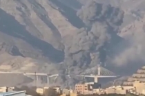 伊朗大桥遇袭现场触目惊心 标志性工程受损严重