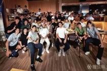 记者：朴镇燮入选世界杯名单后，特意宴请浙江FC全队聚餐庆祝