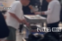 “一下火车，感觉站台快成‘吸烟室’了”！建议人员密集站台纳入北京禁烟范畴