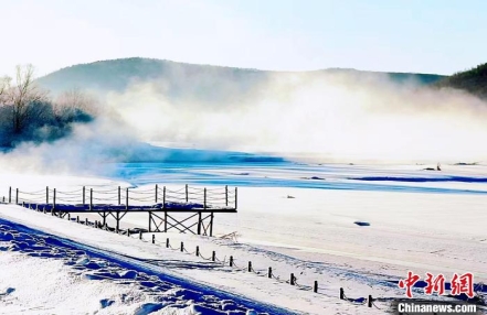
                    “冬至”未至 “中国最冷小镇”呼中最低温降至-37.4℃
               