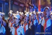 师生徒步祭英烈村民多年自发送餐食 三十年传承不息