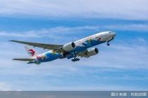 东航物流旗下中货航接收一架全新货运彩绘飞机