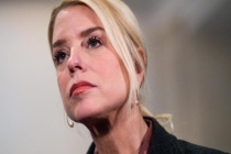 曝特朗普曾私下讨论解雇美司法部长 不满其处理爱泼斯坦案