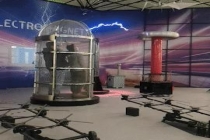 开车压到它 千万别急着下车查看 误碰掉落电线如何避险