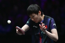 王曼昱扳平申裕斌 国乒提前包揽冠亚军