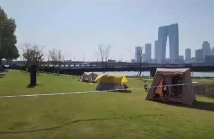 女子露营时突发意外 被发现已身亡 医生紧急提醒 女子露营时突发意外 被发现已身亡 医生紧急提醒
