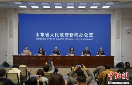 
                    山东过境免签政策适用口岸增至5个
               