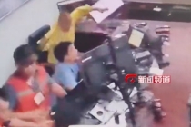 柳州地震时值班员第一时间拦停列车 确保旅客列车运行安全
