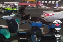 张雪机车法务曾帮自家车主维权 处理车友售后问题直接怒关门店