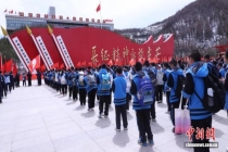 宁夏隆德3000余名师生重走长征路 沉浸式思政课启动