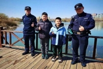 两名小学生游玩发现子弹报警 教科书式处置获赞