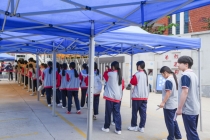 每一份默默值守都是给考生的底气 无声守护者