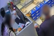 宁波一女孩接迷药传单晕倒系谣言 警方已辟谣