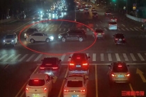 长沙两车路口“大灯对峙”堵路 远光灯引发争执
