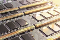 内存价格明显回落 后续走势如何 市场预期现分歧