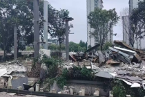 赌徒输光后卖了别人售楼部还上门强拆 骗局背后的真相