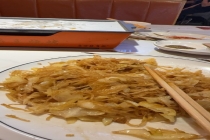 一顿早餐达到年夜饭标准了 锅包虾成亮点