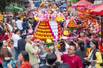 广西男子清明要拜十几座山 翻山越岭的思念