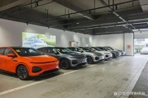 卖一辆亏几万，豪车经销商转卖新势力后，惹怒了车企 燃油车市场大溃败