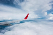 乘客去世英航班带着遗体飞完全程 遗体安置引发争议