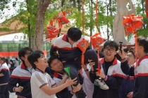潍坊校园的小满治愈了整个夏天 笑脸绽放的美好